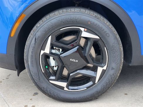 New 2026 Kia Sportage EX w/ EX Panorama Roof Package image 7