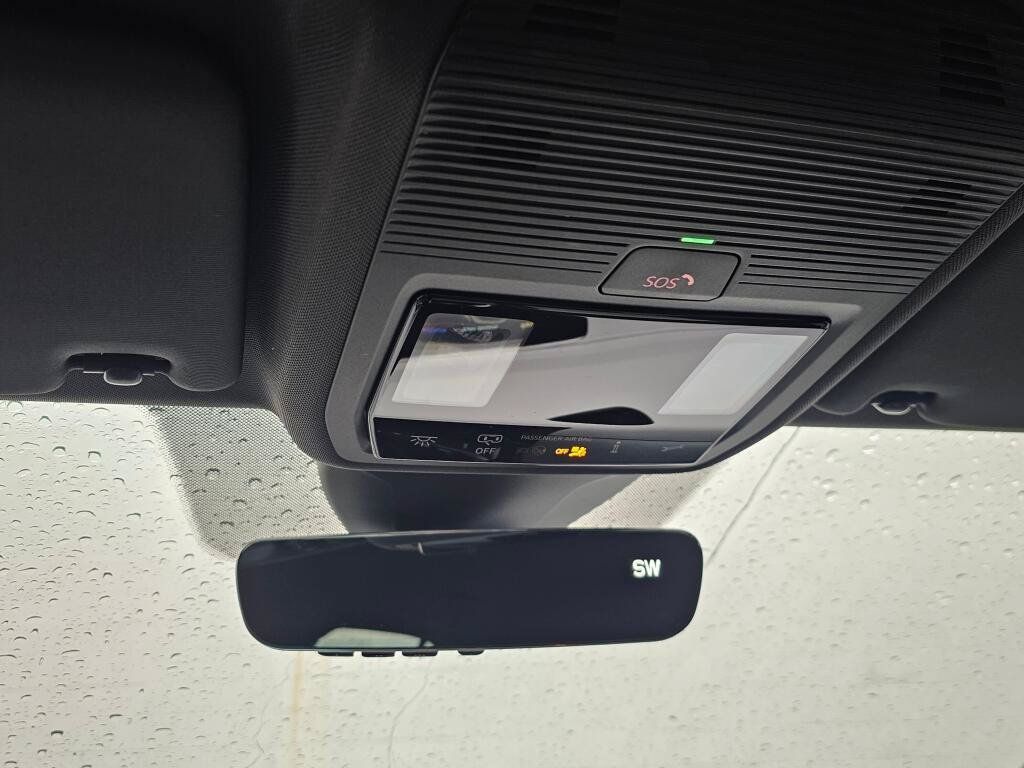 Used 2023 Volkswagen ID.4 Pro RWD image 26