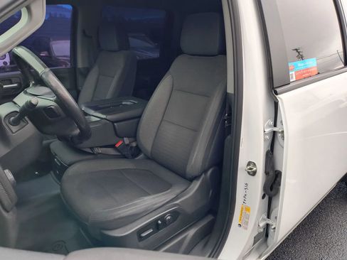 Used 2020 Chevrolet Silverado 2500 LT w/ Convenience Package image 13