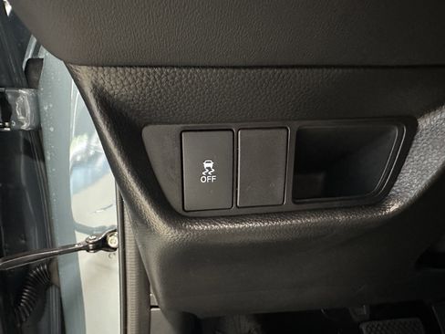 New 2026 Honda HR-V EX-L image 17