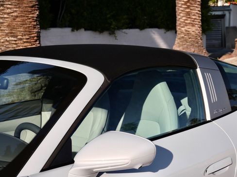 Used 2024 Porsche 911 Targa 4S AWD/4WD image 7