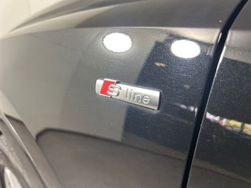 Certified 2022 Audi Q3 2.0T Premium w/ Convenience Package image 29