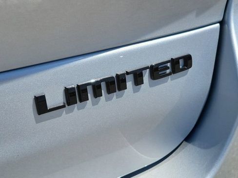 New 2025 Jeep Grand Cherokee L Limited w/ Luxury Tech Group II image 6