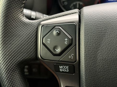 Used 2019 Toyota Tacoma TRD Off-Road RWD image 18