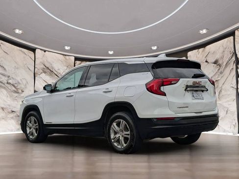 Used 2020 GMC Terrain SLE w/ LPO, Floor Liner Package FWD image 7