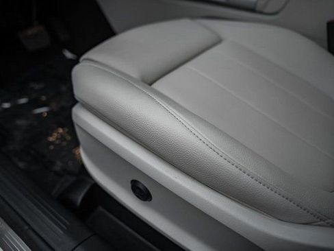 Certified 2025 Mercedes-Benz GLB 250 4MATIC image 34