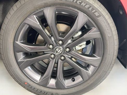 New 2026 Toyota Sienna XSE FWD image 31