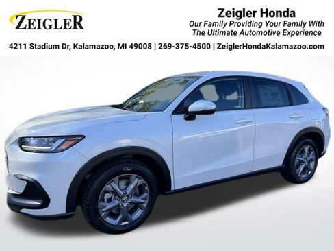 New 2026 Honda HR-V LX image 1