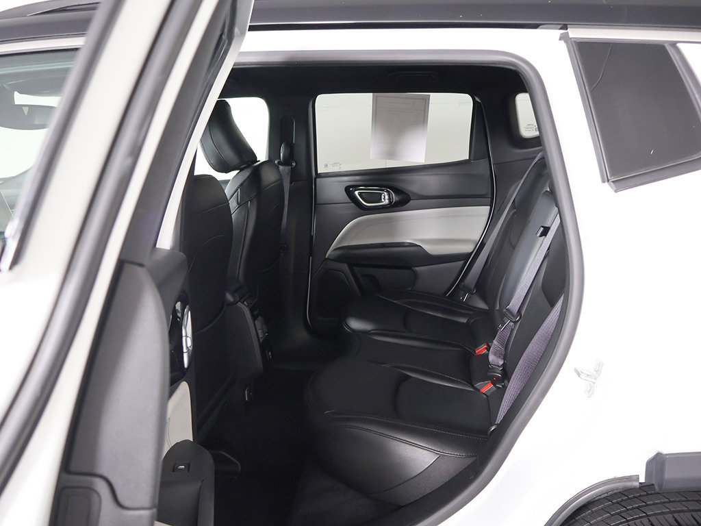 Used 2023 Jeep Compass Limited AWD/4WD image 30