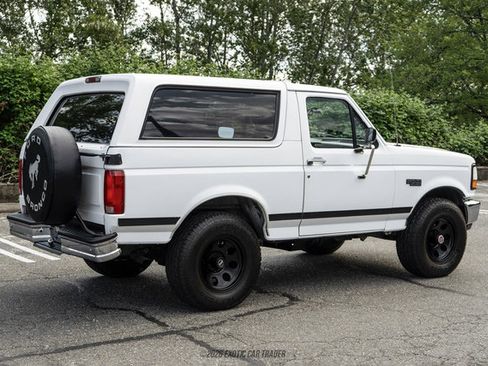 Used 1992 Ford Bronco Custom AWD/4WD image 8