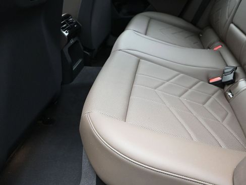 Certified 2025 BMW 530i image 16