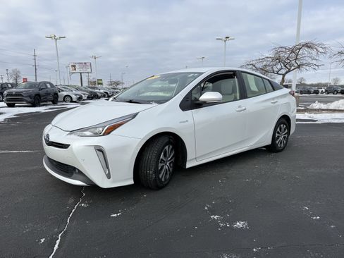 Certified 2022 Toyota Prius XLE image 4