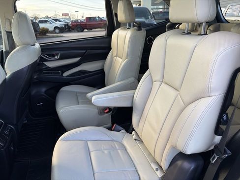 Used 2022 Subaru Ascent Limited w/ Technology Package image 18