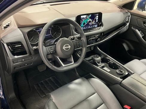 Used 2023 Nissan Rogue SL w/ SL Premium Package image 14