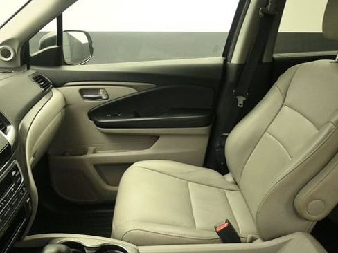 Used 2017 Honda Pilot EX-L image 16