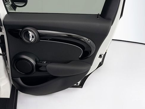 Used 2023 MINI Cooper S FWD image 26