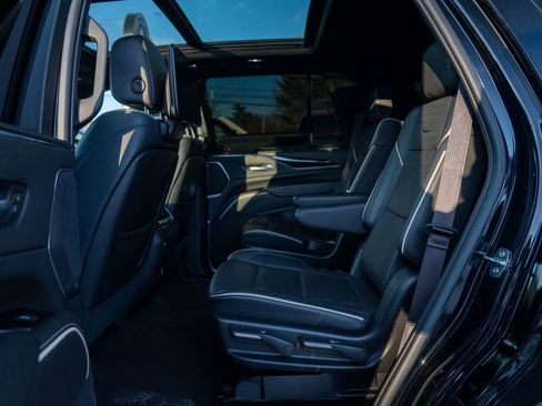 Used 2023 Cadillac Escalade Sport image 15