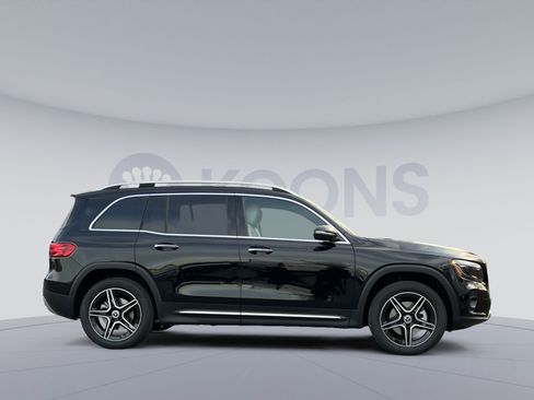 Used 2026 Mercedes-Benz GLB 250 4MATIC image 7
