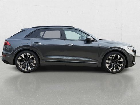 New 2026 Audi Q8 Premium Plus image 4