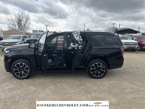 Used 2023 Chevrolet Tahoe RST w/ Luxury Package AWD/4WD image 11