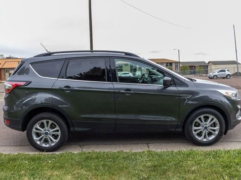 Used 2018 Ford Escape SEL FWD image 4