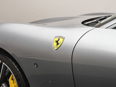 Certified 2023 Ferrari Roma image 38