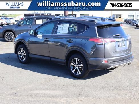 Used 2017 Toyota RAV4 XLE FWD image 6