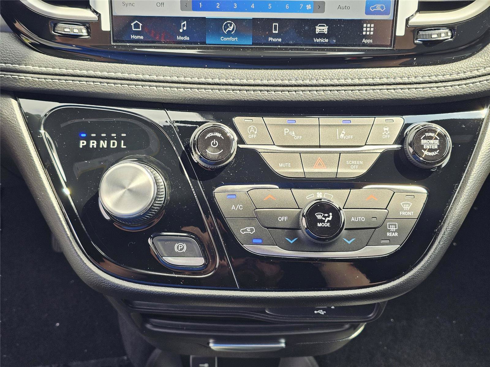 New 2027 Chrysler Pacifica Select FWD image 27
