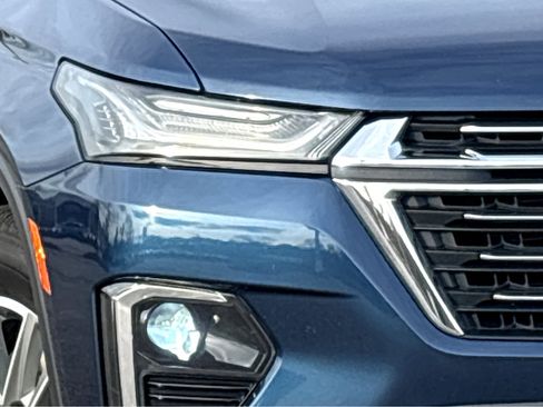 Used 2023 Chevrolet Traverse LT image 22