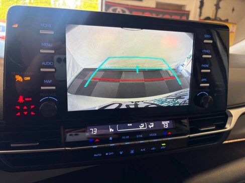 Used 2022 Toyota Sienna LE image 22