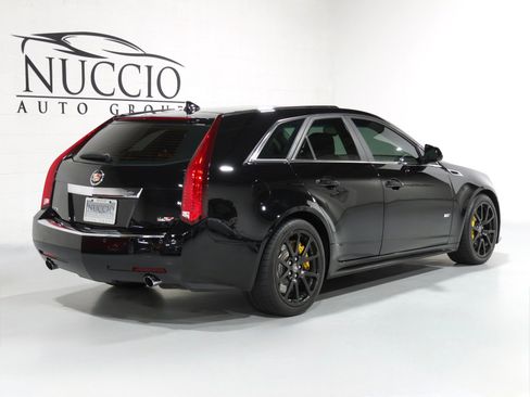 Used 2011 Cadillac CTS V image 17