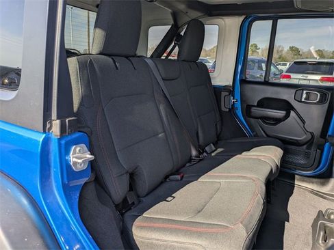 Used 2025 Jeep Wrangler Unlimited Rubicon image 31