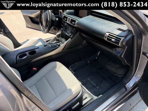 Used 2014 Lexus IS 250 w/ Navigation Package RWD image 36