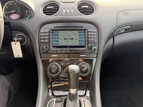 Used 2005 Mercedes-Benz SL 500 image 7