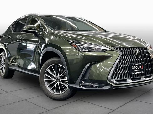 Used 2024 Lexus NX 250 FWD image 2