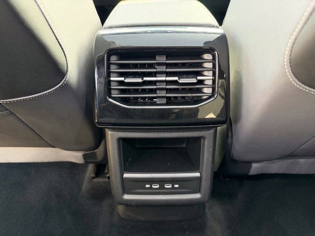 Used 2024 Volkswagen ID.4 S RWD image 32