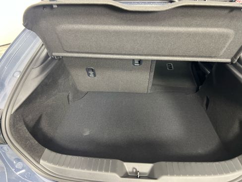 New 2026 MAZDA MAZDA3 Hatchback w/Premium Plus Pkg image 6