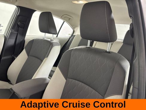 Used 2025 Toyota Corolla LE FWD image 11