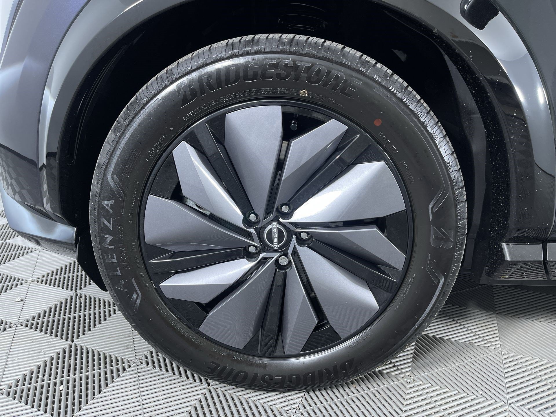 Certified 2024 Nissan Ariya AWD image 26