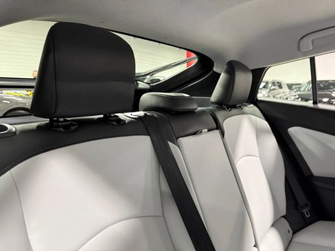 Used 2017 Toyota Prius Four w/ Premium Convenience Package image 55