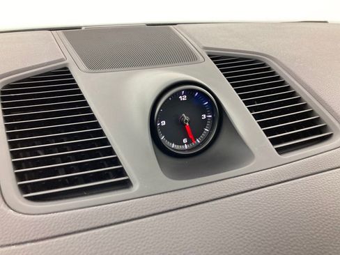 Certified 2023 Porsche Cayenne AWD/4WD image 14