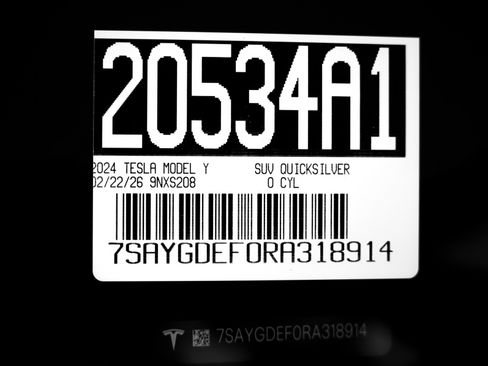 Used 2024 Tesla Model Y Performance image 25