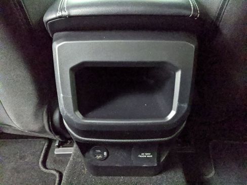 New 2025 Ford Ranger XLT w/ Equipment Group 301A High image 19