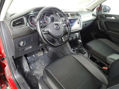 Used 2019 Volkswagen Tiguan SE image 20
