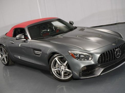Used 2018 Mercedes-Benz AMG GT Roadster image 14