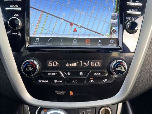 Used 2018 Nissan Murano SV w/ Premium Package AWD/4WD image 19