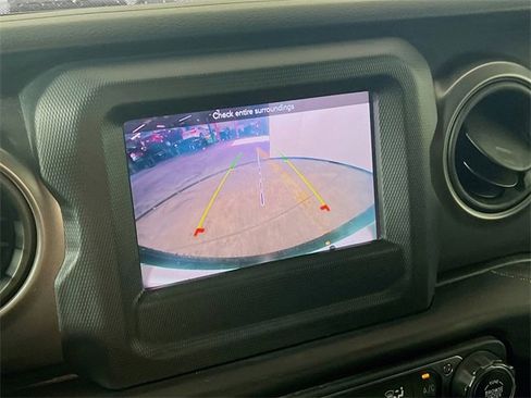 Used 2021 Jeep Wrangler Unlimited Sport image 13