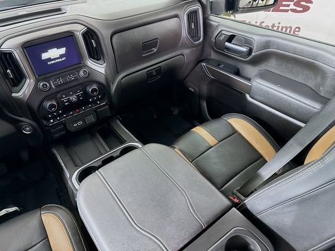 Used 2023 Chevrolet Silverado 2500 LTZ w/ Carhartt Edition image 27