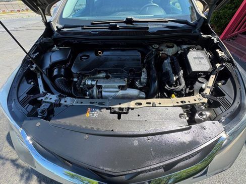 Used 2019 Chevrolet Cruze LT FWD image 31