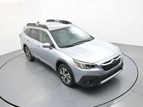 Used 2020 Subaru Outback Limited w/ Popular Package #2 AWD/4WD image 22